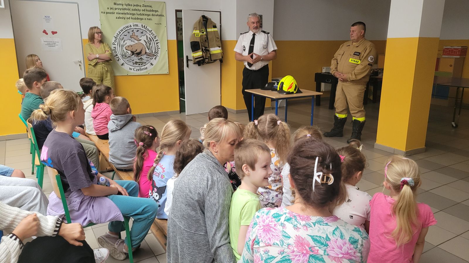 Zdjęcie: Dzień bezpieczeństwa - spotkanie ze strażakami
